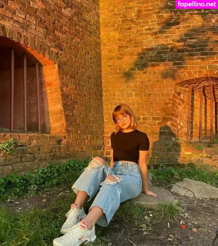 Mariaholovko OnlyFans Thumbnail #MWcF4szKQc