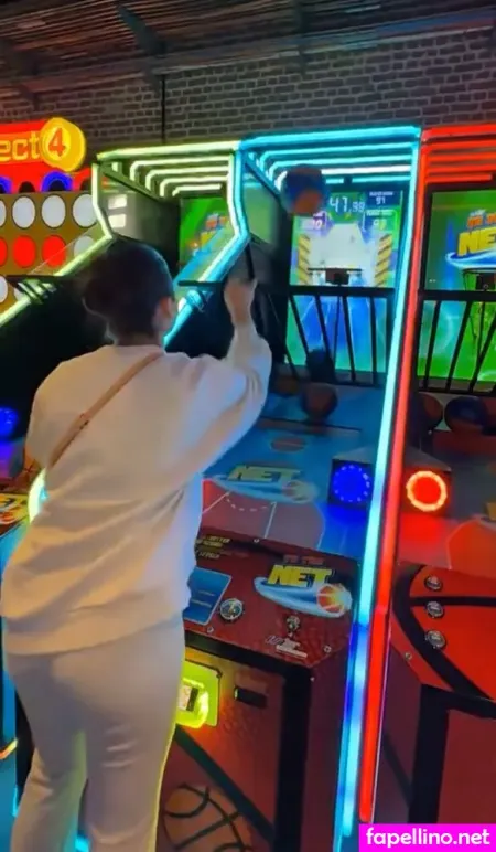 Mariamalkk OnlyFans Thumbnail #ZA2MWe9mcO