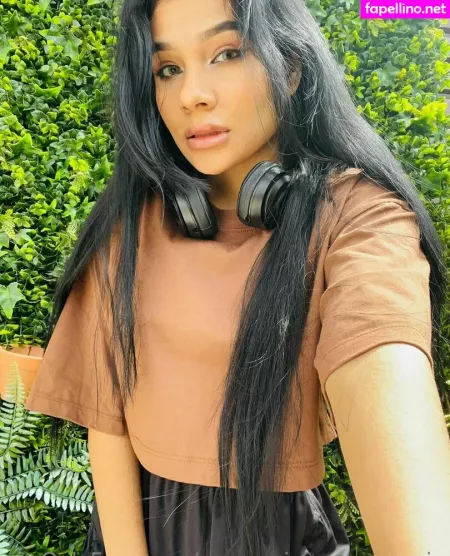 Mariamarquez495 OnlyFans Thumbnail #92RXSd5mMg