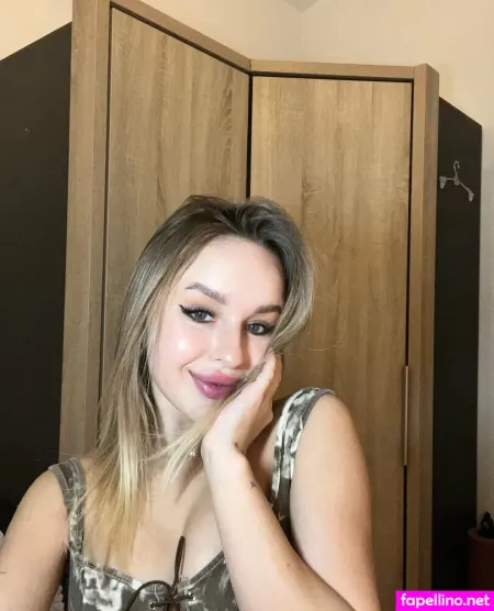 Mariamash OnlyFans Thumbnail #XFTG9Z8l2D