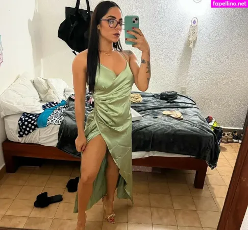 Mariana Alonso Bacelis OnlyFans Thumbnail #XzU8xfX5Qy