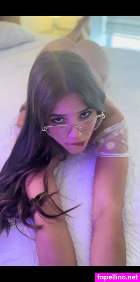 Mariana Garcia OnlyFans Thumbnail #y4OItgMW90