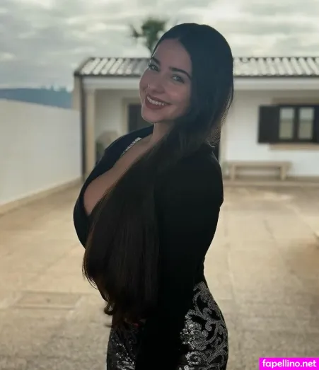 Mariana Pinho OnlyFans Thumbnail #edHy9nqExh