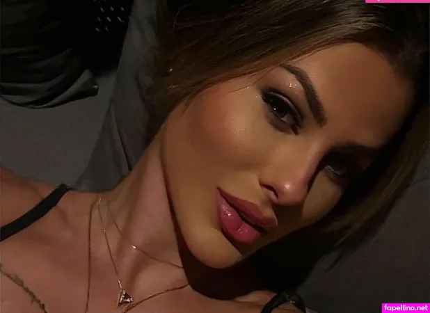 Mariana Polastreli OnlyFans Thumbnail #3SOESp9FFd