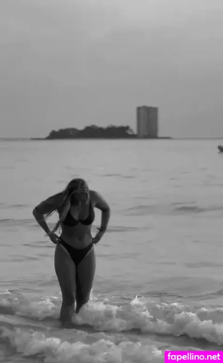 Mariana Silva OnlyFans Thumbnail #Cli8NCWVIF