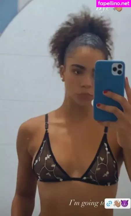 Mariana Vicente OnlyFans Thumbnail #vvjKXCZoZ1