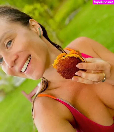 Mariana Ximenes OnlyFans Thumbnail #iHC8DIiMRU