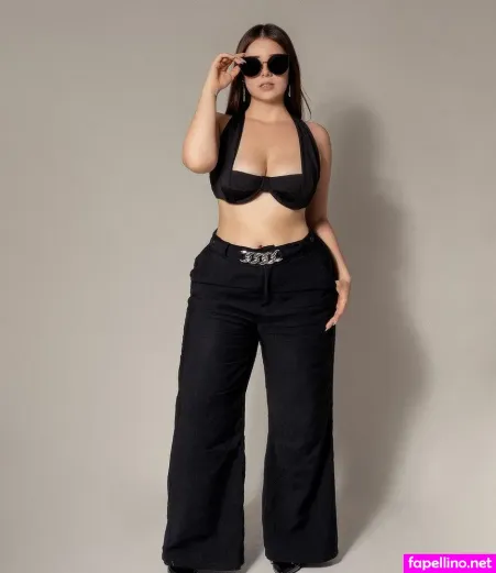 Marianahoyosr OnlyFans Thumbnail #xm3NXz4ZqD