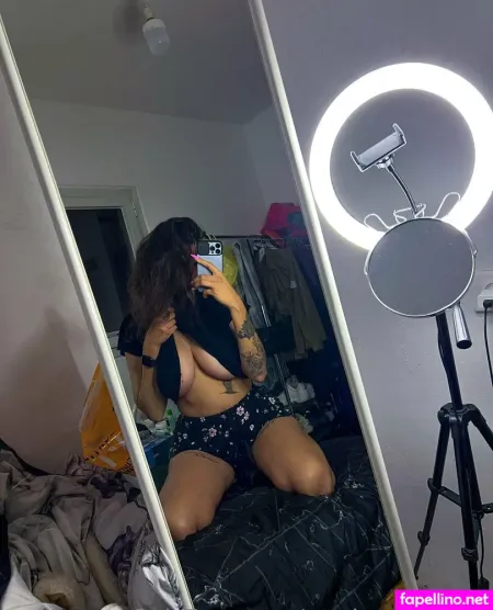 Marianananana OnlyFans Thumbnail #WMx2Yhd9bs