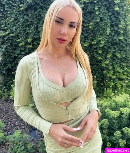 Marianna Schreiber OnlyFans Thumbnail #MdJNUiGBIM