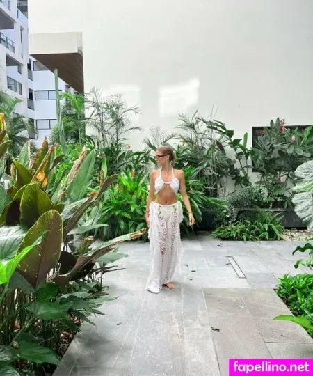 Marianne Gonzaga OnlyFans Thumbnail #B1UoBPD0AZ