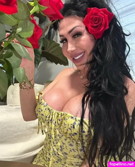 Mariansexyflor OnlyFans Thumbnail #E0iqBd8ZDb