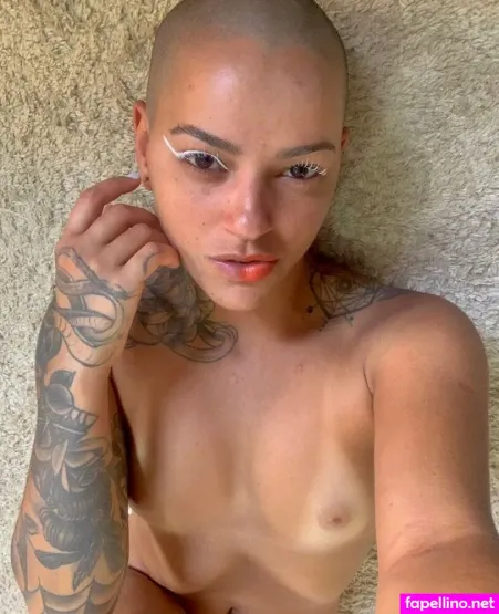 Mariaqteeee OnlyFans Thumbnail #FvdrAfvb39