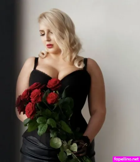 Mariarichi OnlyFans Thumbnail #1Yf8uRcRpy