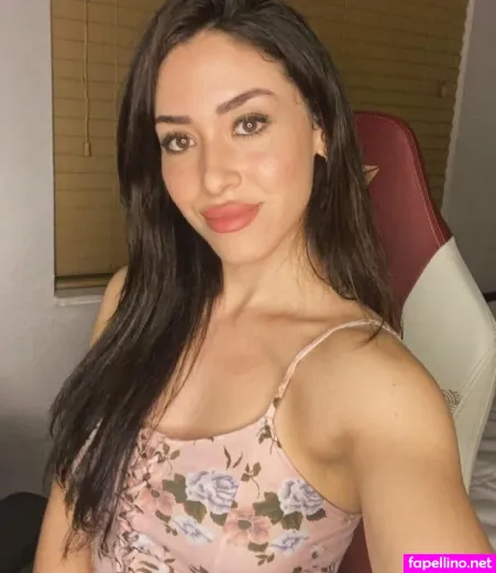 Maricel Freire Hotwife OnlyFans Thumbnail #6hp2Vf4rDg