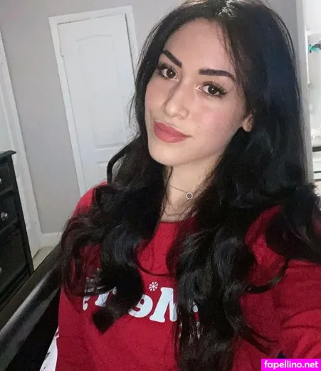 Maricel Freire Hotwife OnlyFans Thumbnail #ivyLgQQ418