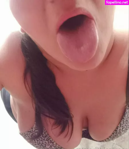 Marichicalunar OnlyFans Thumbnail #Xi5zjcGVJu