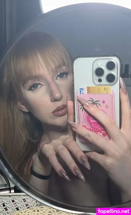 Marichka X OnlyFans Thumbnail #5bim6m3y2O