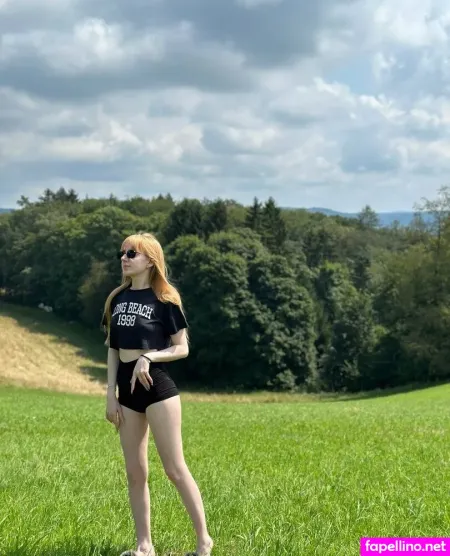 Marichka X OnlyFans Thumbnail #qDCkH44i0m