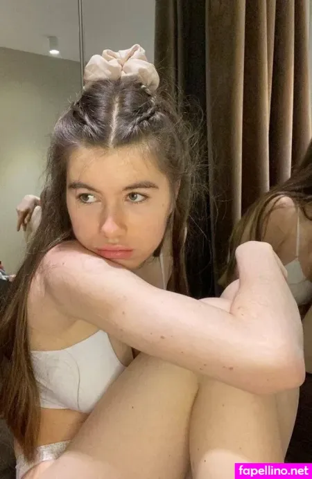 Marichka18 OnlyFans Thumbnail #hTZoYYa88C