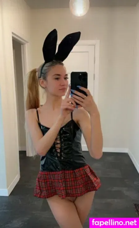 Marichrisxxx OnlyFans Thumbnail #GmJIpnNe3V