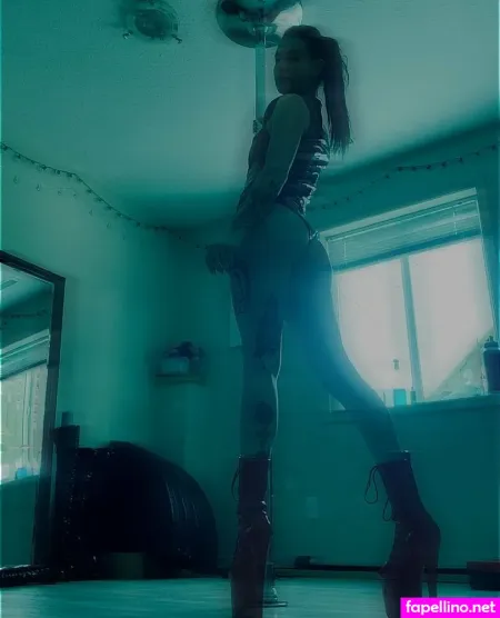 Marie 21welder OnlyFans Thumbnail #llThSsDK2S