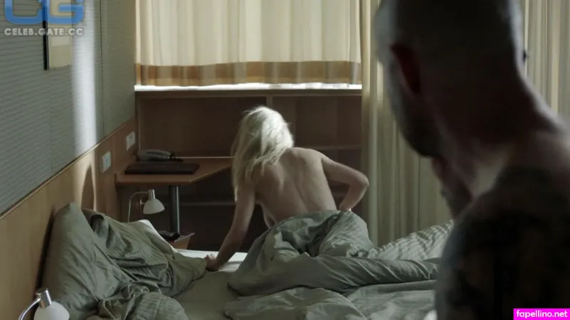 Marie Bach OnlyFans Thumbnail #7TvWC3eAz4