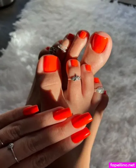 Marie French Feetgirl OnlyFans Thumbnail #p3PtaCbOxg