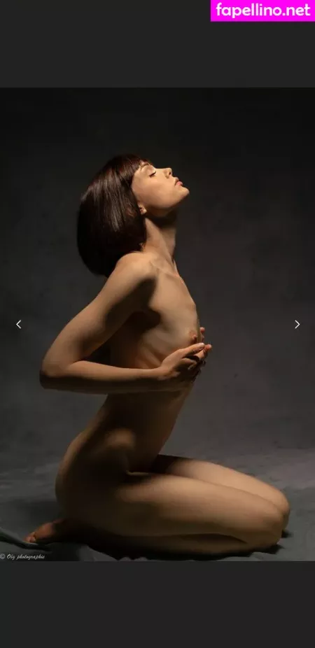 Marie Grippon OnlyFans Thumbnail #9xrTR9l8wh