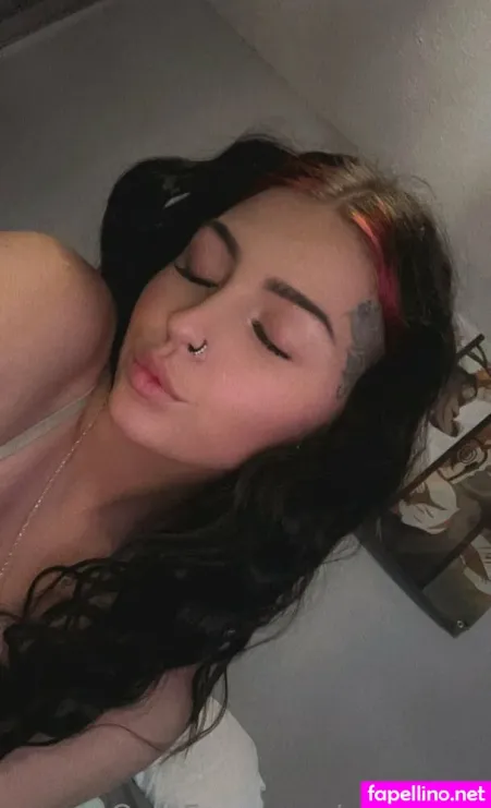 Mariecas OnlyFans Thumbnail #5s6xXXUiJP