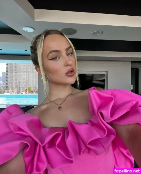 Marielafemme OnlyFans Thumbnail #0KJ6rb6wKO