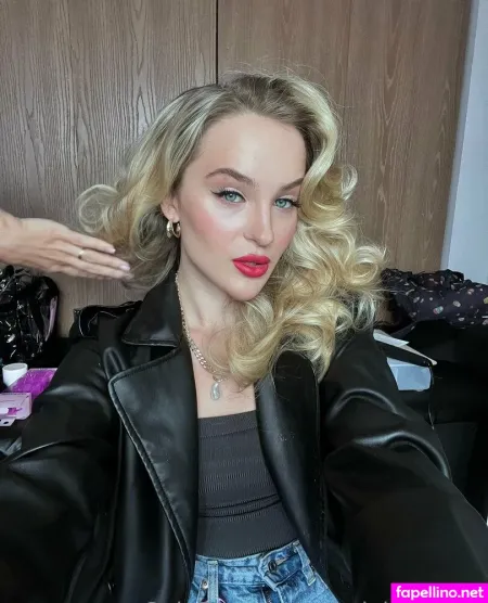 Marielafemme OnlyFans Thumbnail #J9XfBnKfNO