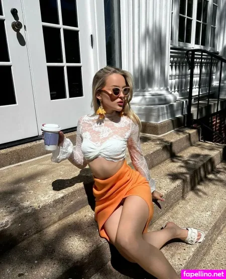 Marielafemme OnlyFans Thumbnail #dIQDZCQTSn
