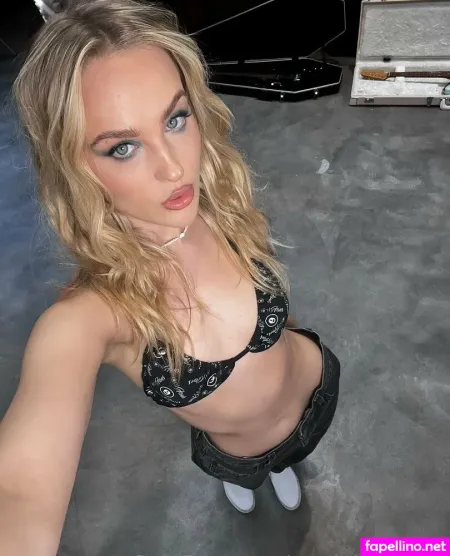Marielafemme OnlyFans Thumbnail #eRhQtP2hpG