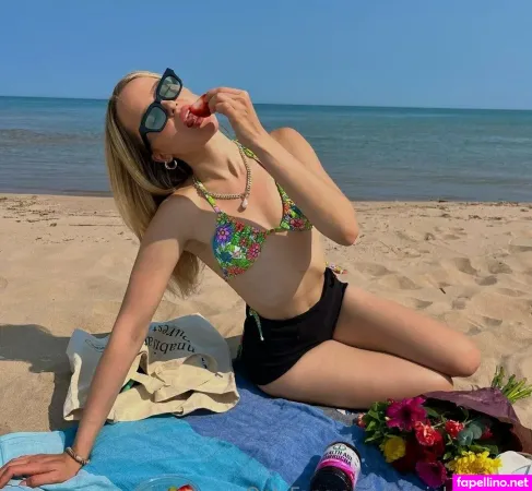 Marielafemme OnlyFans Thumbnail #oYTXAVI4dM
