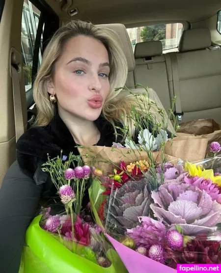 Marielivewell OnlyFans Thumbnail #4tINWlmvR3