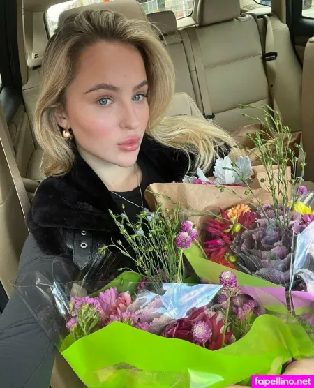 Marielivewell OnlyFans Thumbnail #Z1yJOKebqx