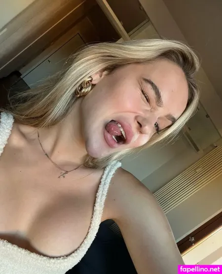 Marielivewell OnlyFans Thumbnail #bXBUcDmuHo