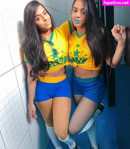 Mariely E Mirella Santos OnlyFans Thumbnail #wxoYcRtLby