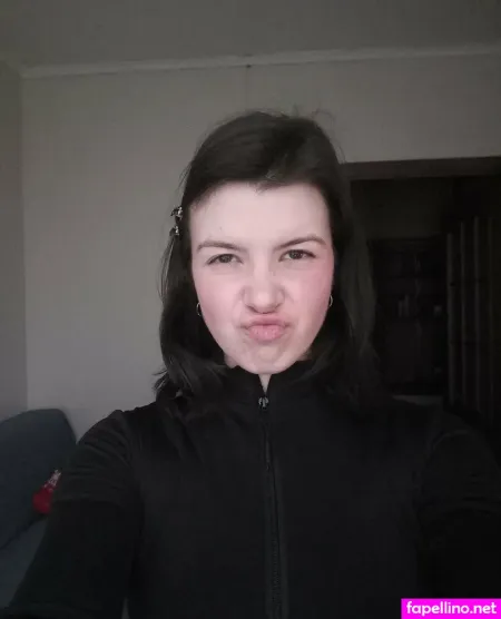 Mariemarshmallow OnlyFans Thumbnail #3Bu0g8C20r