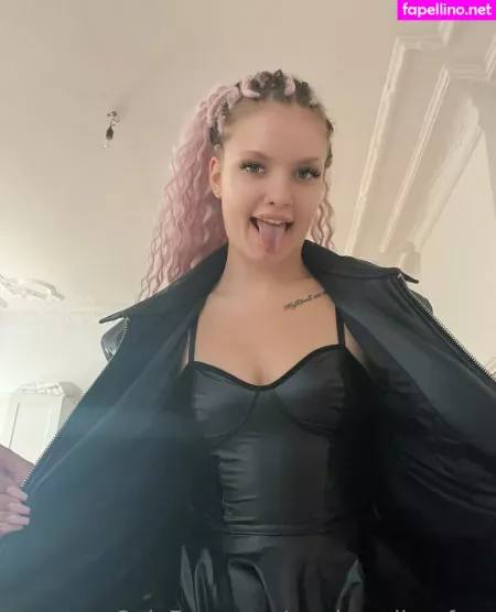 Mariemelissafree OnlyFans Thumbnail #oakJRfVj6C