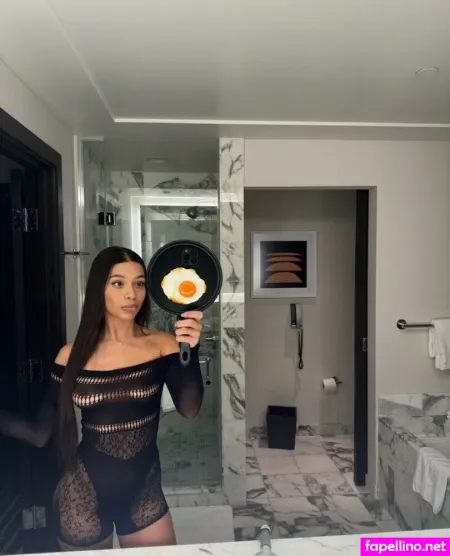 Mariemercierr 1 OnlyFans Thumbnail #iJnvWyYAeW