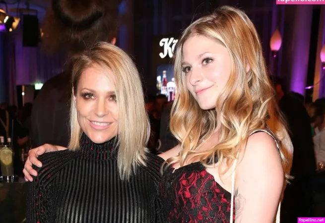 Mariereim OnlyFans Thumbnail #1rYkwqAp5L