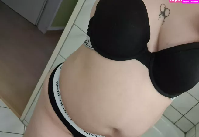 Mariesnow00 OnlyFans Thumbnail #wDwFDcRU3c