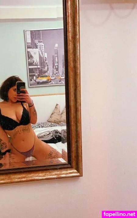 Mariiaveiro OnlyFans Thumbnail #BKlWU8XjS3