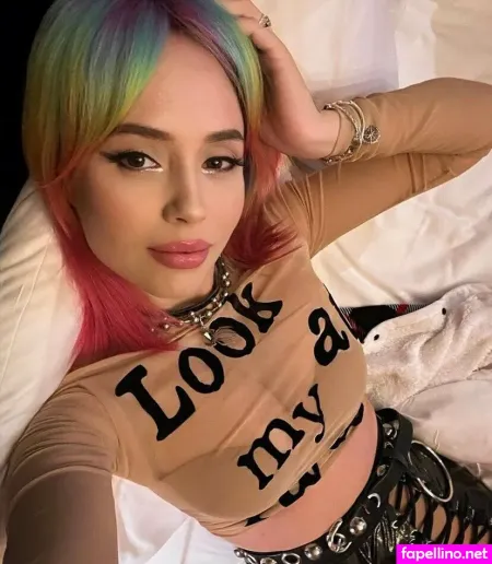 Marika Rossa OnlyFans Thumbnail #9WyGz9MdtN