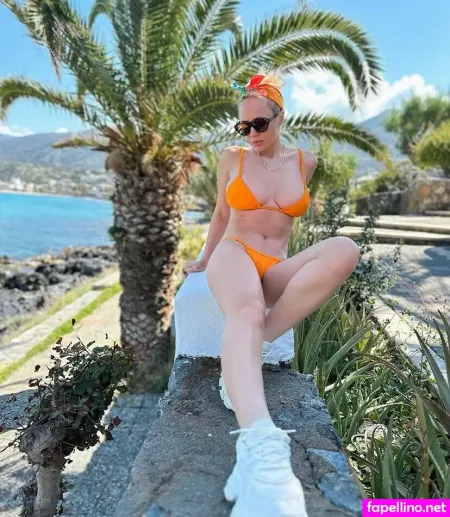 Marika Rossa OnlyFans Thumbnail #J1iSXXTVJL