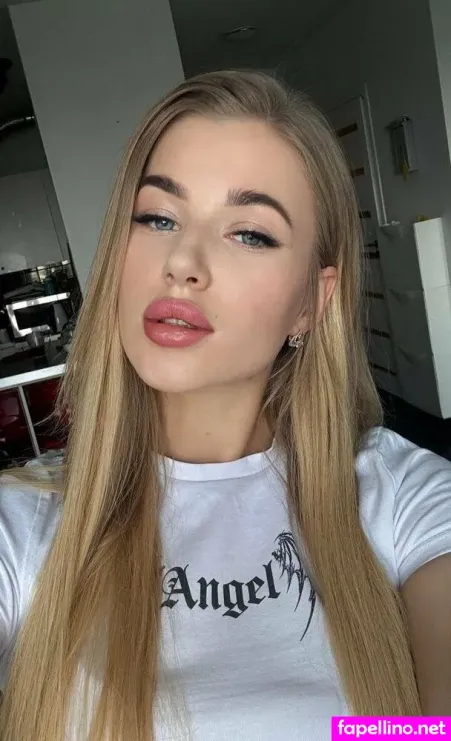 Marilyn Gold OnlyFans Thumbnail #1v9Fw5ZcJv