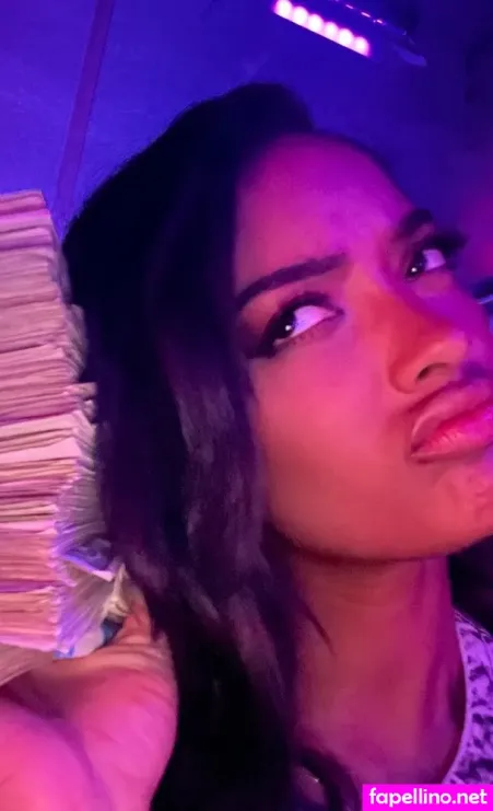 Marilyn Melo OnlyFans Thumbnail #xPWEGFbwtG