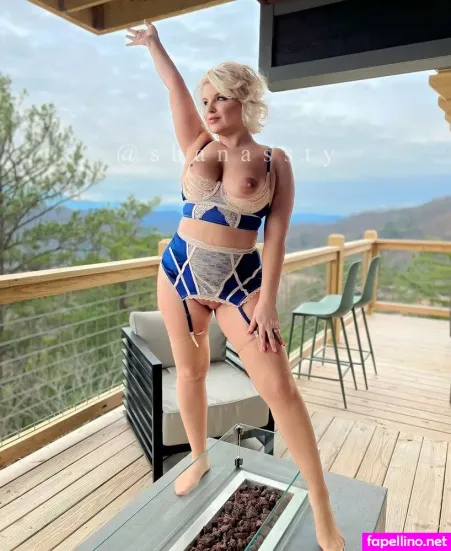 Marilyn Monhoe OnlyFans Thumbnail #YrffEUsgVb